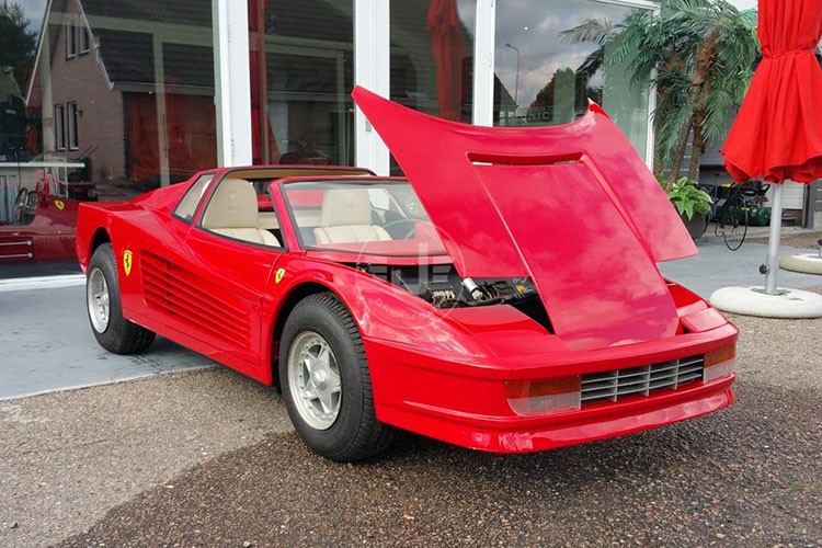 Oto do choi Ferrari Testarossa &quot;thet gia&quot; 2,2 ty dong-Hinh-4